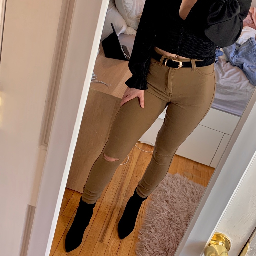 High-Waisted Jegging